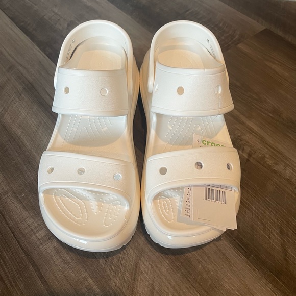NWT Crocs Mega Crush Sandals - Picture 3 of 6